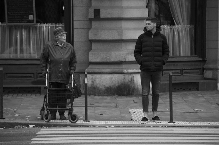 Komunikacja z osobami starszymi