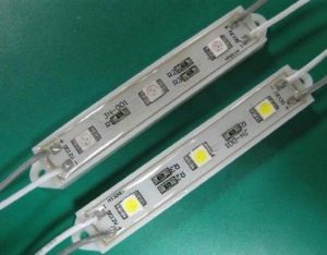 Moduł LED - SMD5050 3 diody - wodoodporny biały ciepły. SY