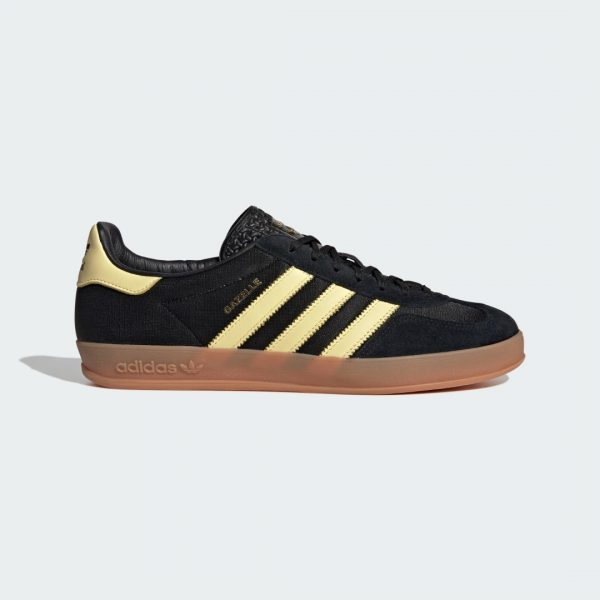 Buty. Gazelle. Indoor