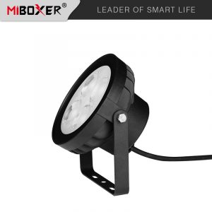 FUTC09 Naświetlacz / halogen. LED Mi. Boxer -18W RGB+CCT inteligentna lampa ogrodowa. LED