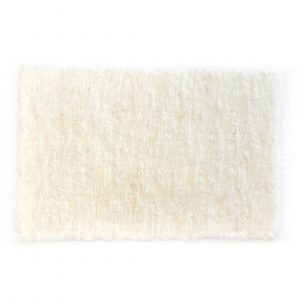Tkany dywan z owczej skóry. Beżowo-biały