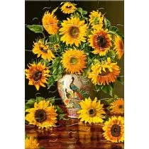 Puzzlowa kartka pocztowa. Sunflowers in a. Vase