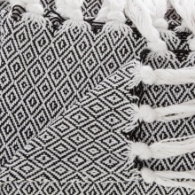 Narzuta bawełniana. Lexie, z dekoracyjnymi frędzlami, czarno-biała