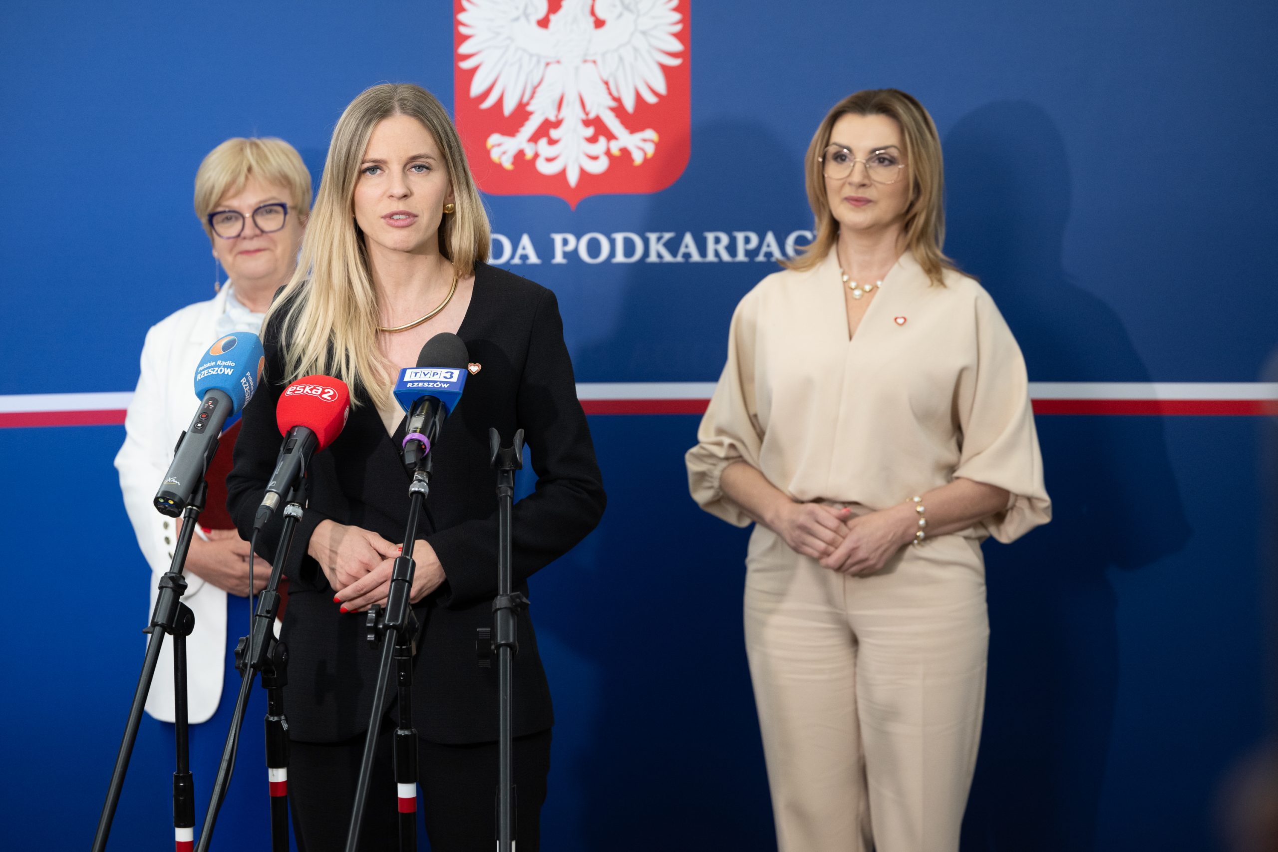 Teresa Kubas-Hul - Wojewoda Podkarpacka i Pani posłanka Joanną Frydrych, Aleksandra Gajewska - Sekretarz stanu w Ministerstwie Rodziny, Pracy i Polityki Społecznej