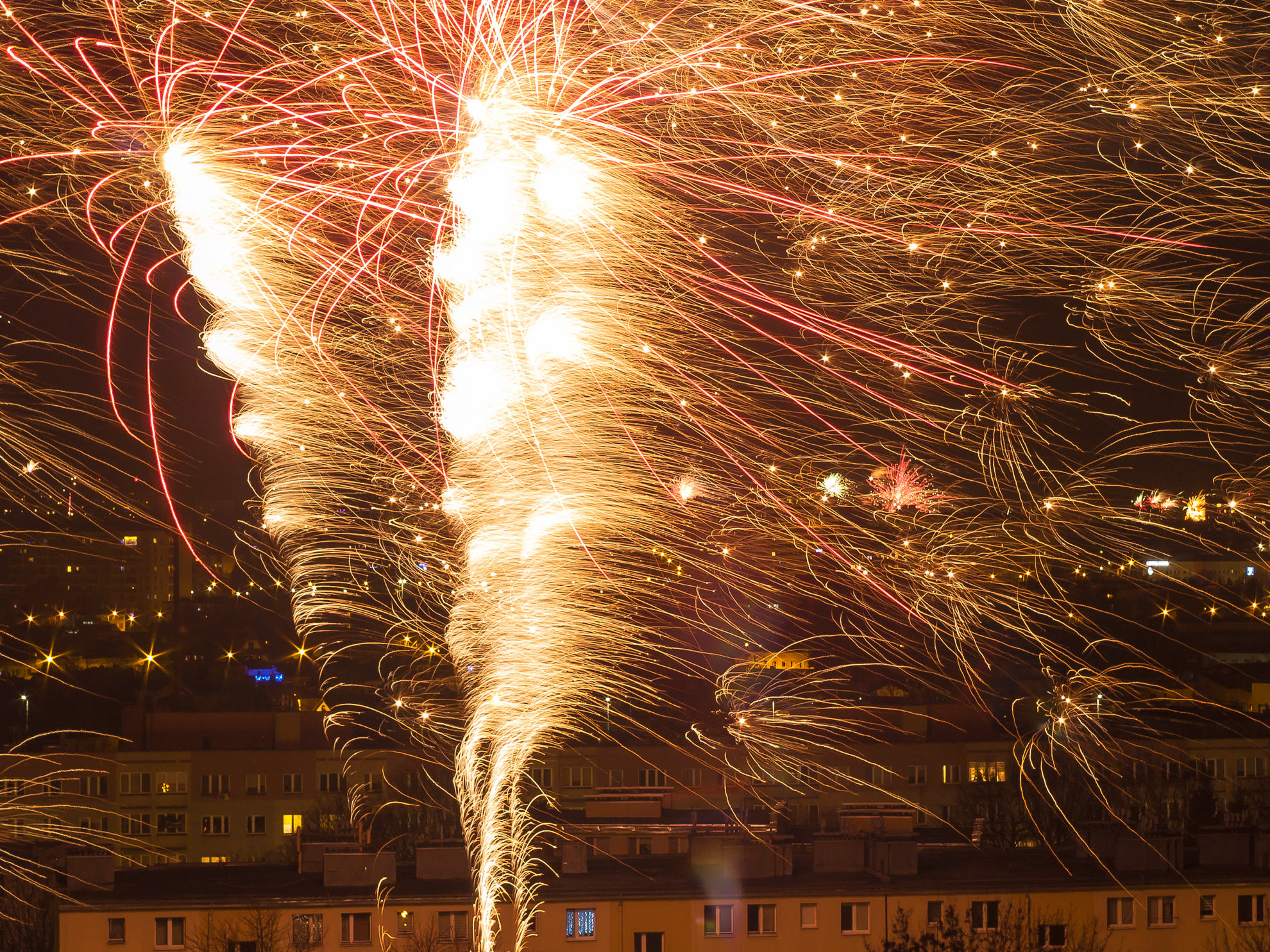 Fajerwerki, pokaz sztucznych ogni. Sylwester - Nowy Rok. Rzeszów, Podkarpackie. fot. Dudka