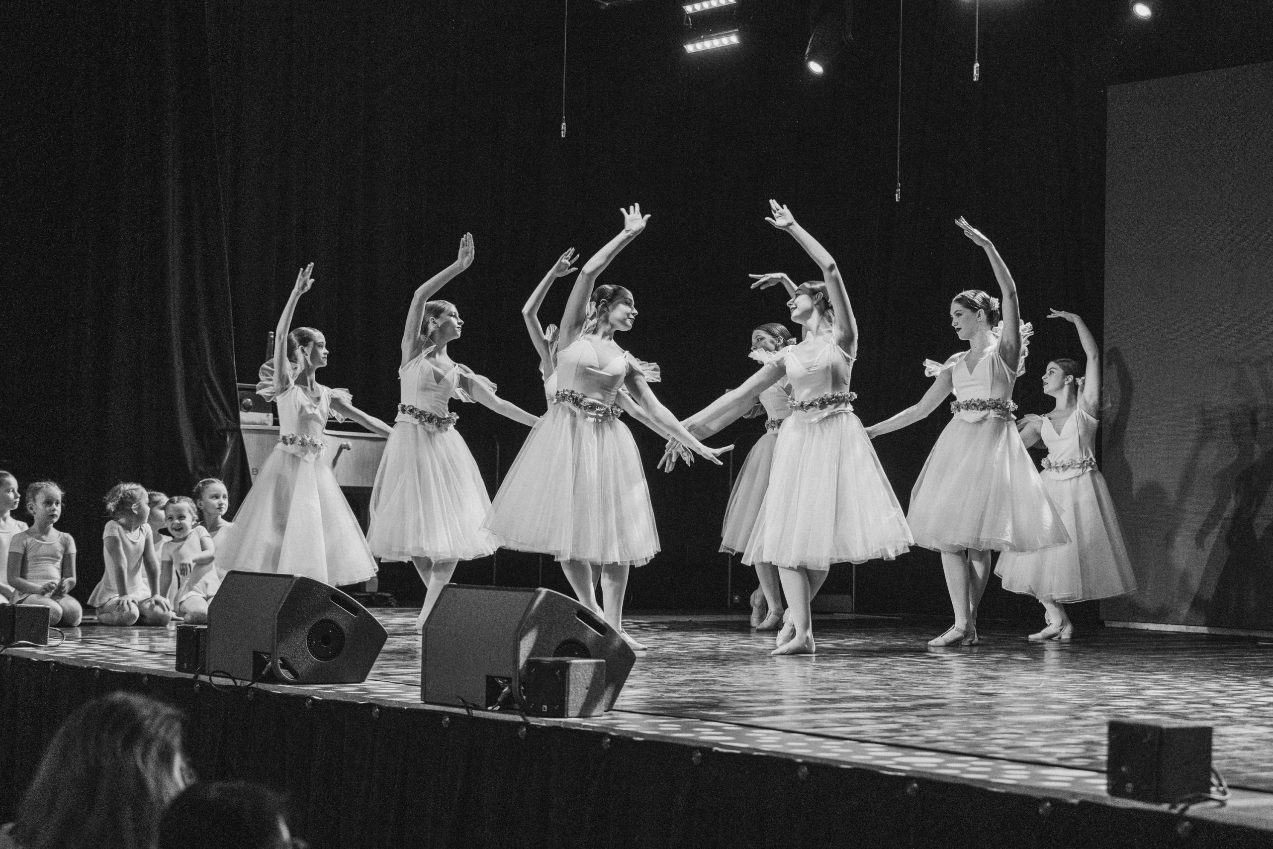 Krynickie Studio Baletowe. Koncert pt. Mikołajkowy Koncert Wspomnień o Władysławie Szlęku, Pijalnia Główna w Krynicy-Zdroju. Fot. Kamila Obrzut 