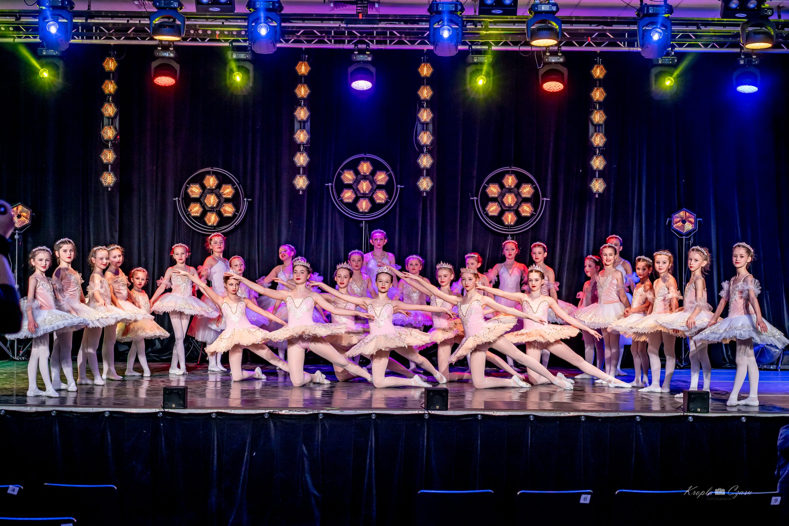 Krynickie Studio Baletowe. Koncert pt.: "Ostatni Blask Zimy", Pijalnia Główna w Krynicy-Zdroju. Fot. Kamila Obrzut