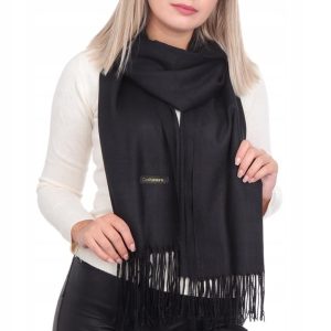 Jednokolorowy Szalik damski duży Cashmere frędzle SZA-01 kolor czarny ze skazą