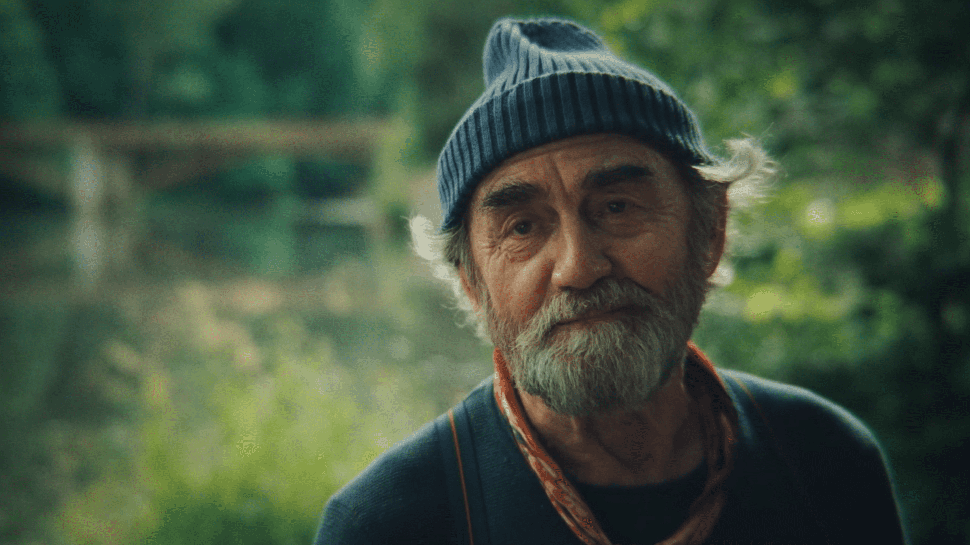 Dziadku, wiejemy! Klatka z filmu Jan Peszek