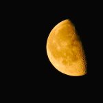 Pomarańczowy księżyc nad Rzeszowem fot Waldemar Wieczorek