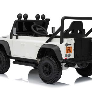 Pojazd Land Rover Defender 110 SVX Concept Biały