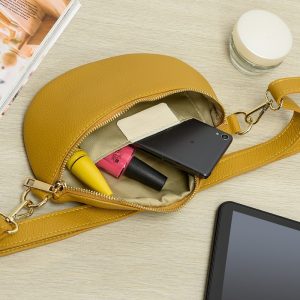 Musztardowa Damska Skórzana Włoska Saszetka Nerka na pasek B68