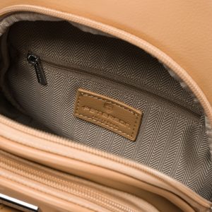 Sportowa beżowa saszetka damska na ramię nerka crossbody ze skóry ekologicznej Peterson