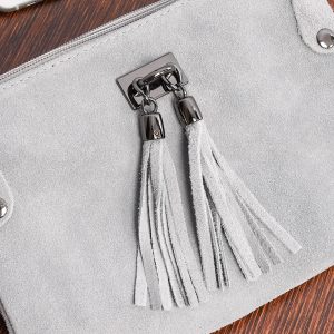 Torebka damska mała wizytowa zamszowa jasno- szara miękka pasek regulowany X52
