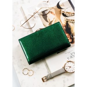 Średniej wielkości portfel damski na bigiel i zatrzask wykonany ze skóry naturalnej w zielonym kolorze - Peterson