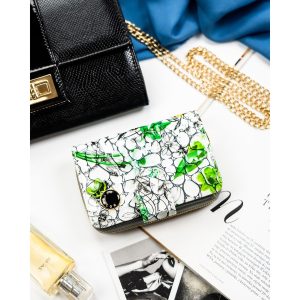 Pojemny, zielony portfel damski ze skóry naturalnej z systemem RFID - Peterson