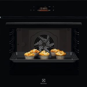 Electrolux LOE8F38Z Piekarnik 700 MealAssist kataliza