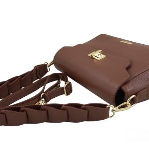 Skórzana torebka na ramię z plecionym paskiem - Brązowa