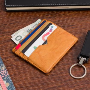 Etui na dokumenty karty wizytówki skórzane slim portfel kamelowe Beltimore E49