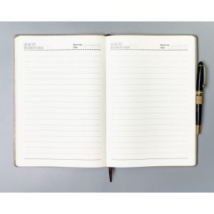 Beżowy notes w formacie A5 zadrukowany w linie - Peterson