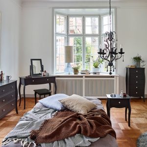 Komoda z szufladami czarna mat 51 cm Baroque