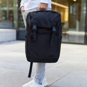 Duży plecak z miejscem na laptopa i portem USB - David Jones